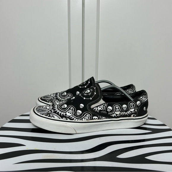 Vans slip on paisley skull black white - Picture 3 of 8